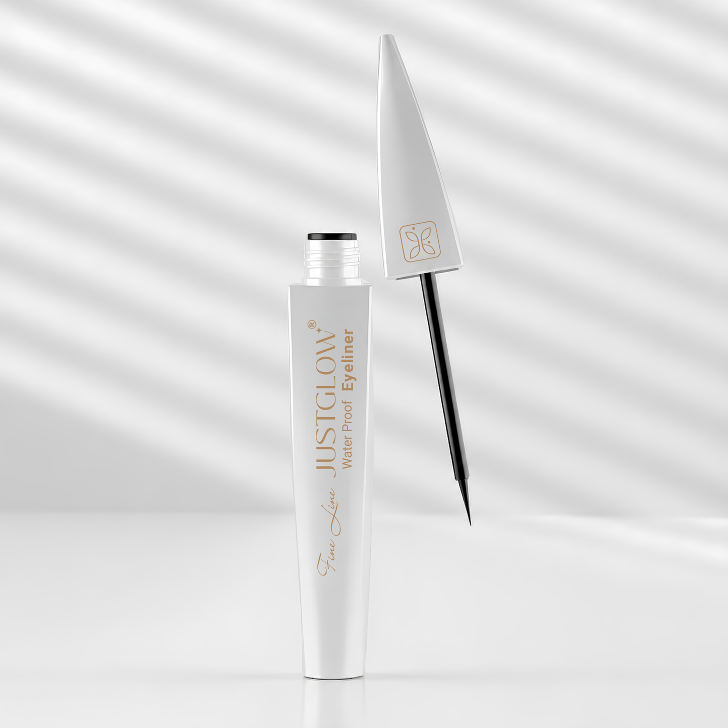 Fine Line Eyeliner