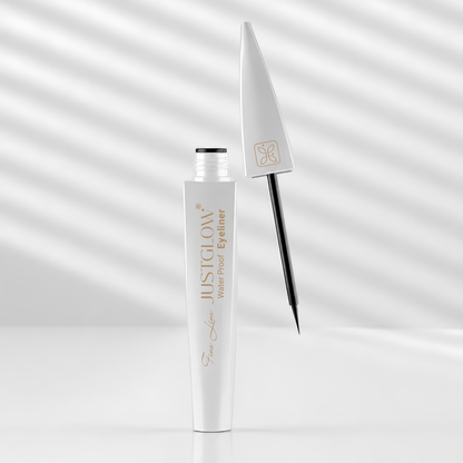 Fine Line Eyeliner